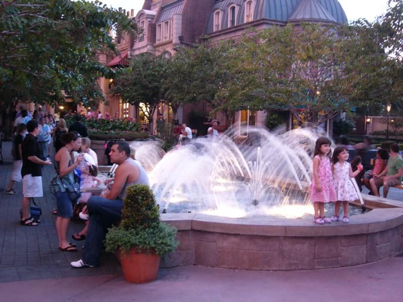 Fountain in France.JPG